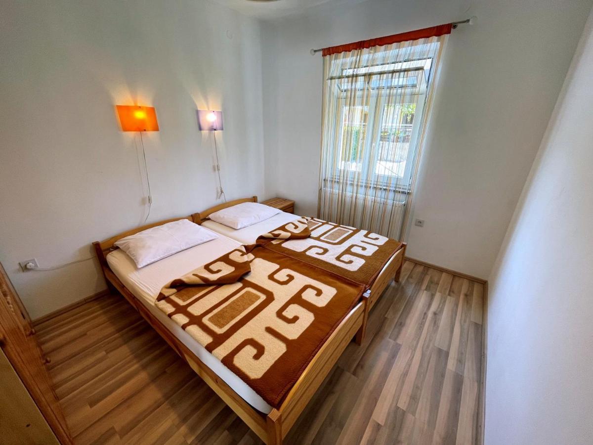 Apartments Bohovic ชิโล ภายนอก รูปภาพ
